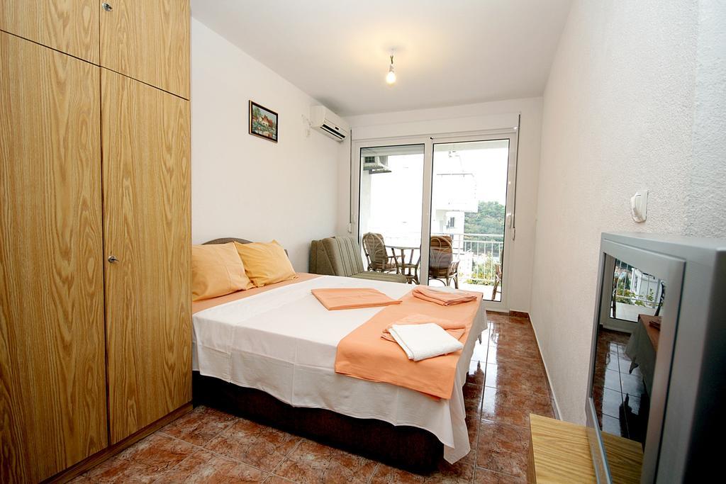 Apartmani Neda Bane Petrovac Szoba fotó